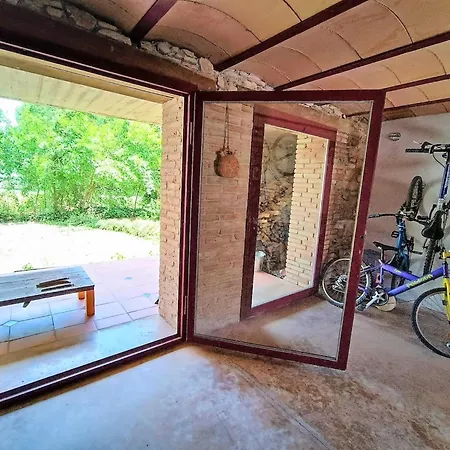Unplug & Unwind Peaceful For 9 Guests Mieres (Girona)